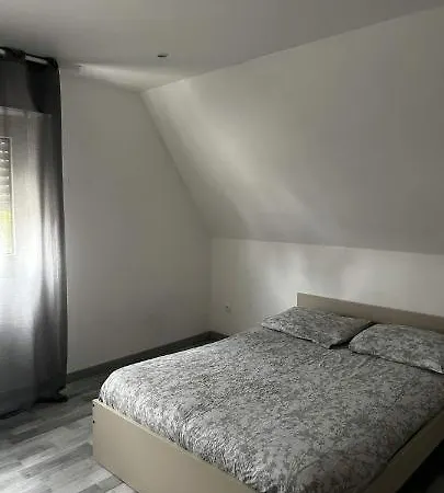 Entre Strasbourg Et Colmar *
